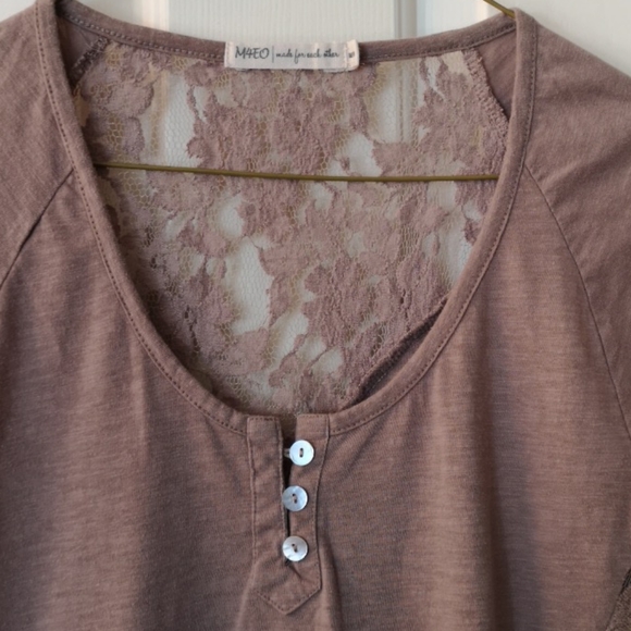 ❤️ 2 for 1 Medium Summer Tops - Picture 3 of 9